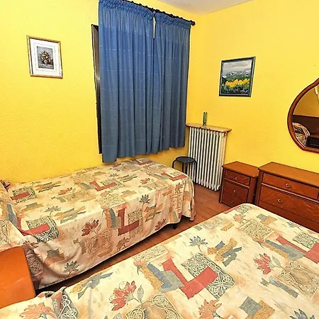 Bellevue Apartment *